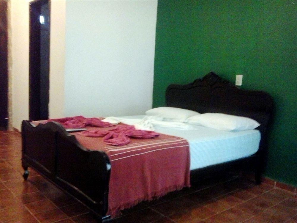Beach Hotel Jacuma Hotel 2*